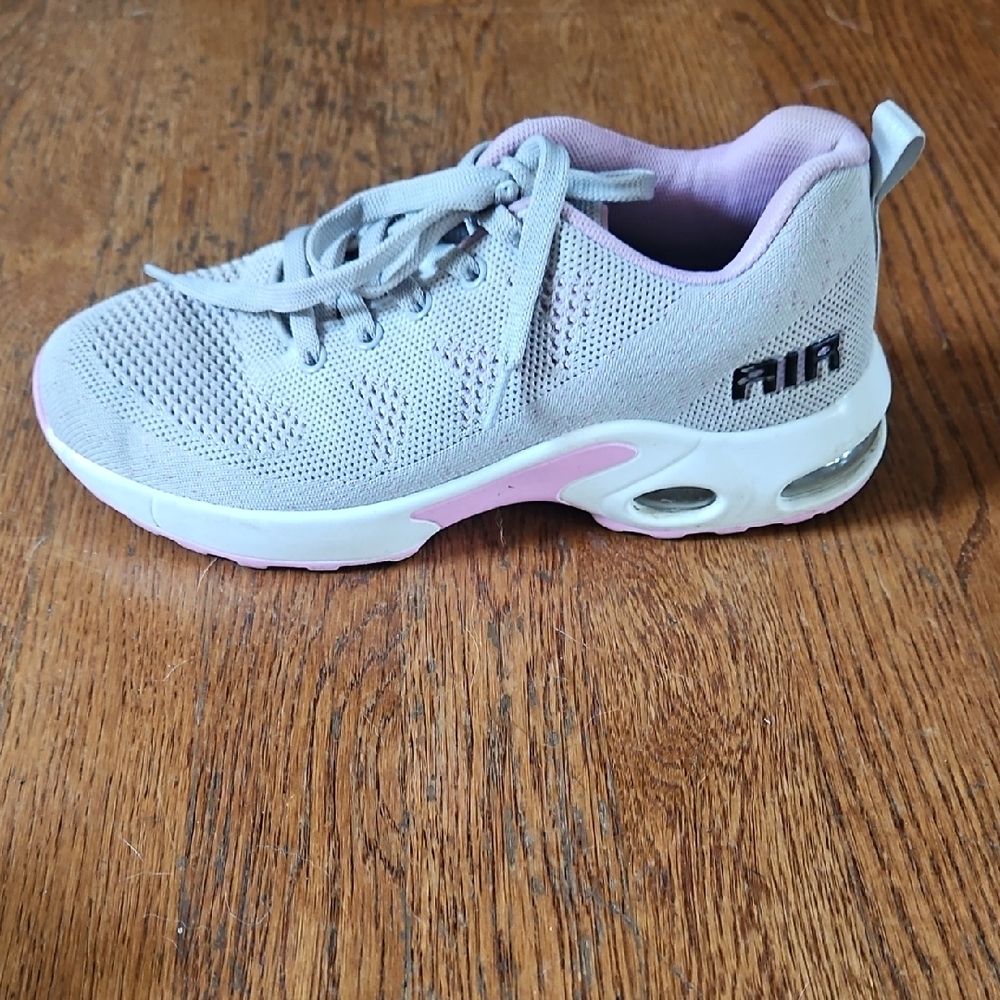 Mishansha Gray and Pink Women's Sneakers